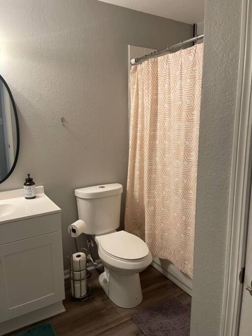 The Irene - 2 Bedroom Apt In Quilt Town, Usa Hamilton Extérieur photo