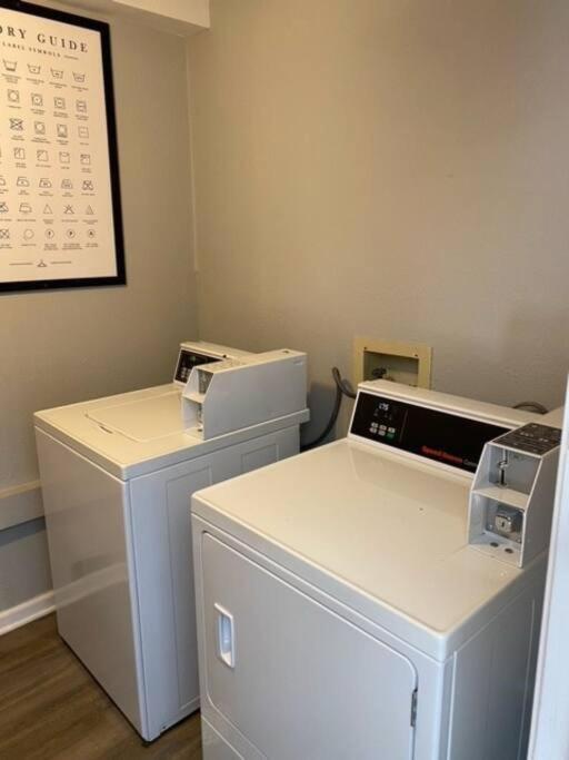 The Irene - 2 Bedroom Apt In Quilt Town, Usa Hamilton Extérieur photo